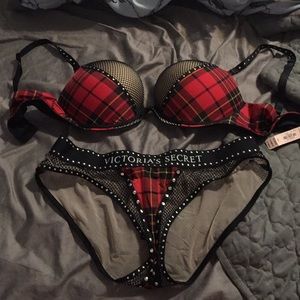 Last chance Victoria secret balmain set